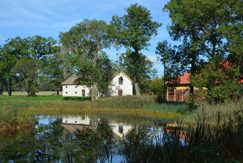 Almnäs Castle, Sweden